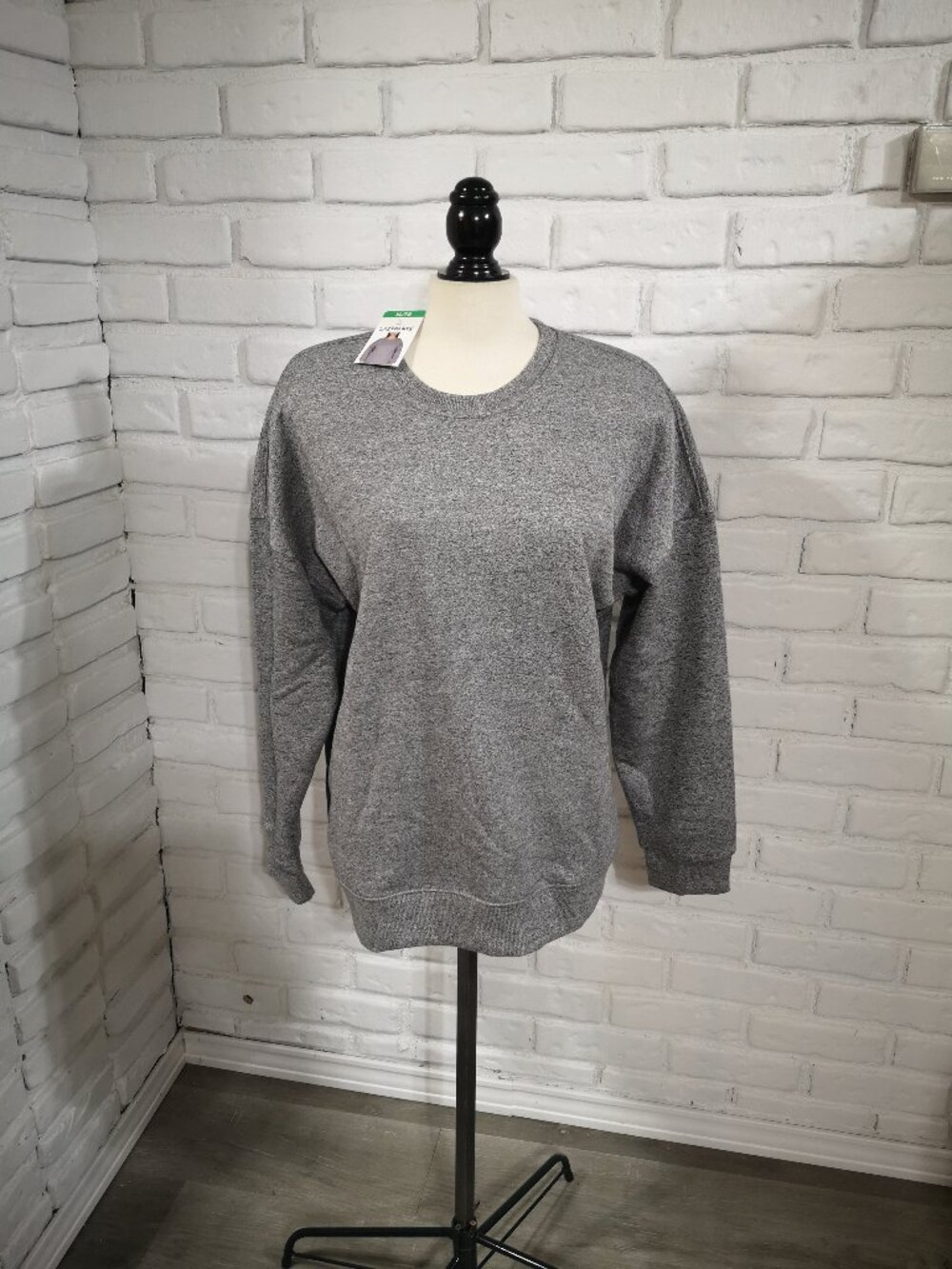 NWT LazyPants Ladies Size XL Grey Fleece Lined Straight Fit Sweat Shirt Active
